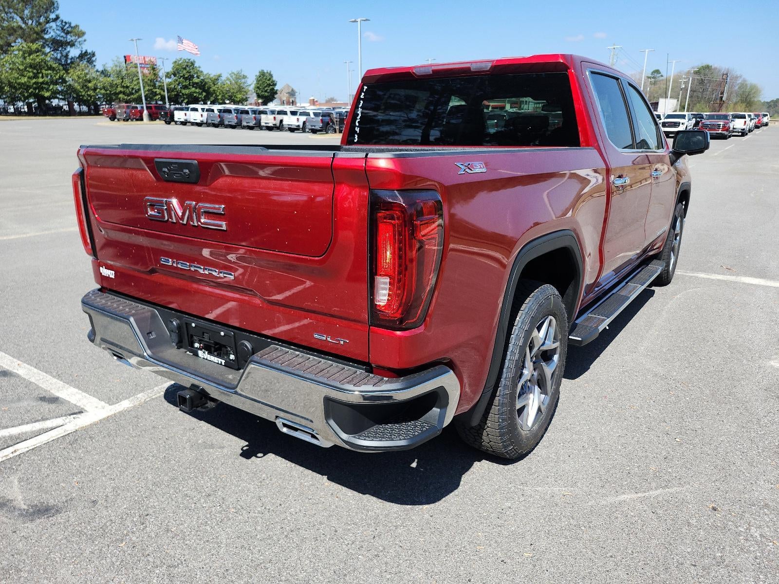 2026 GMC Sierra 1500 Crew Cab Short Box 4-Wheel Drive SLT