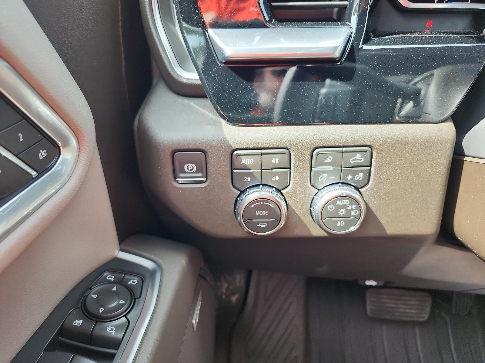 2026 GMC Sierra 1500 Crew Cab Short Box 4-Wheel Drive SLT