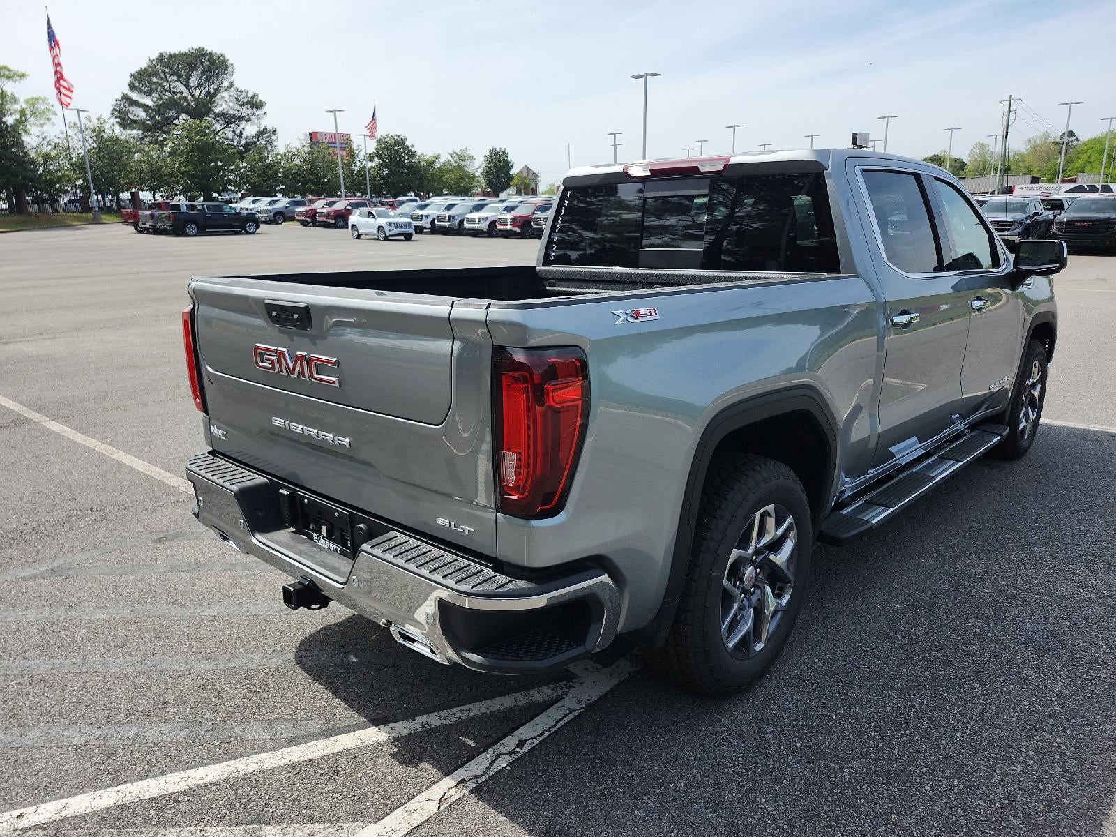 2026 GMC Sierra 1500 Crew Cab Short Box 4-Wheel Drive SLT
