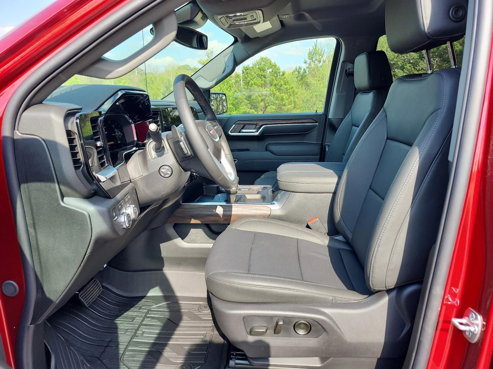 2026 GMC Sierra 1500 Crew Cab Short Box 4-Wheel Drive SLT