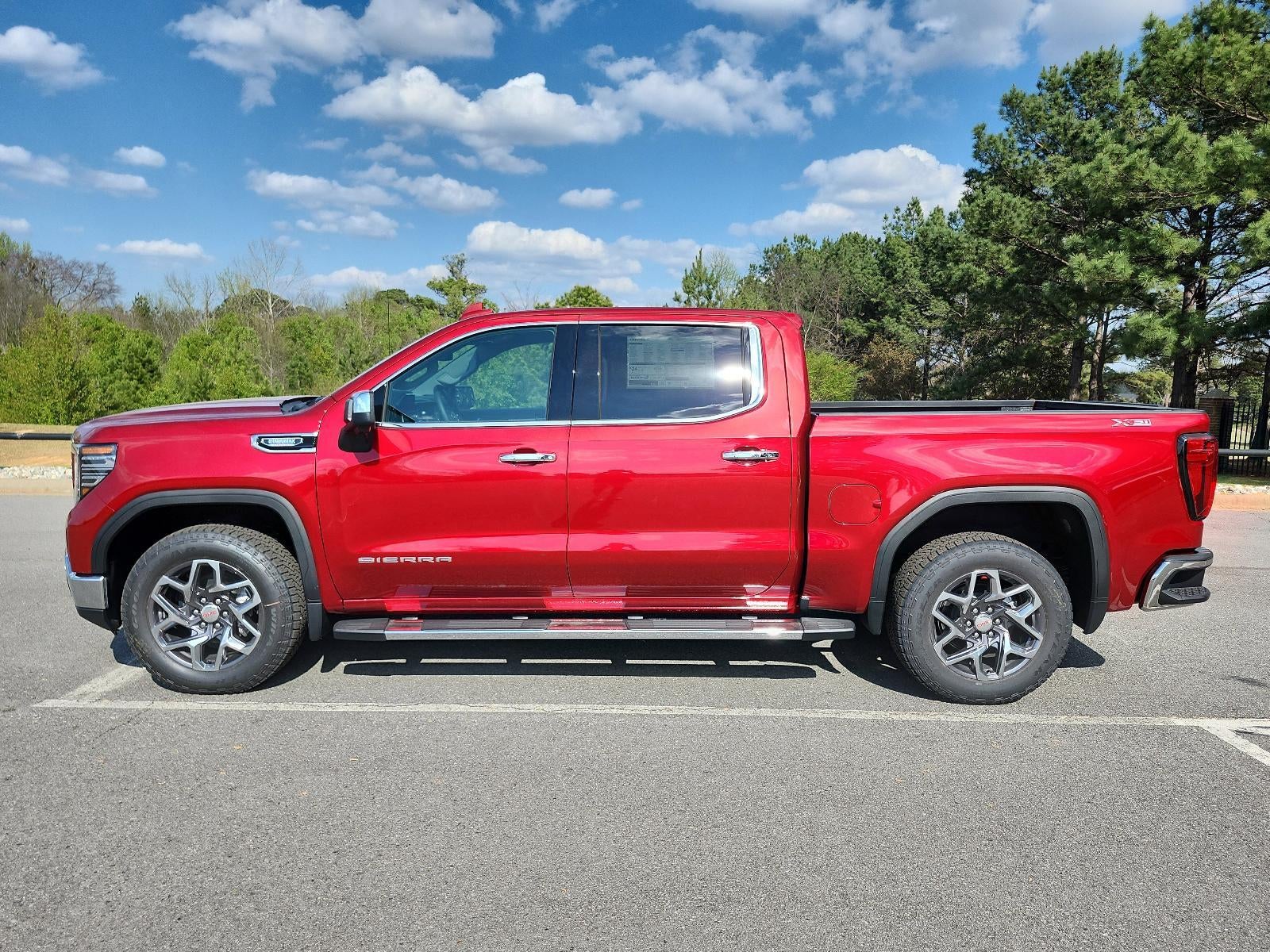 2026 GMC Sierra 1500 Crew Cab Short Box 4-Wheel Drive SLT
