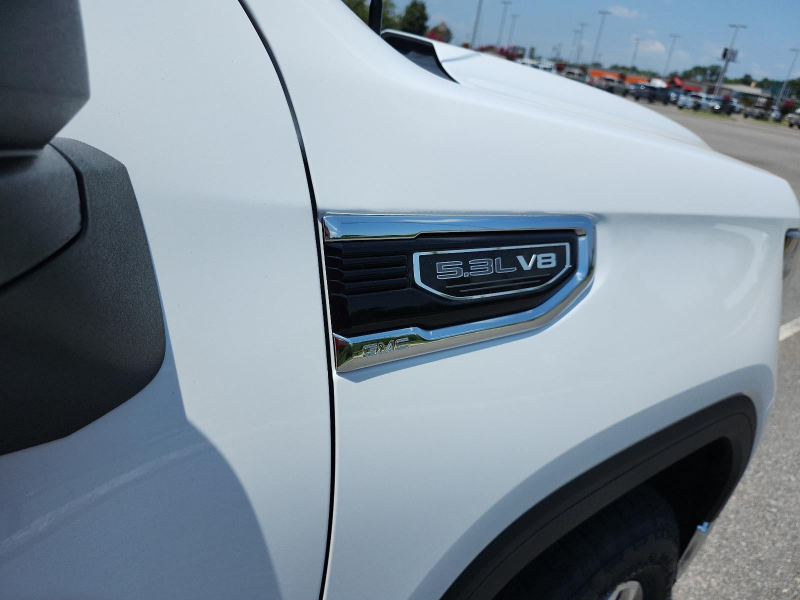 2026 GMC Sierra 1500 SLT - Photo 7