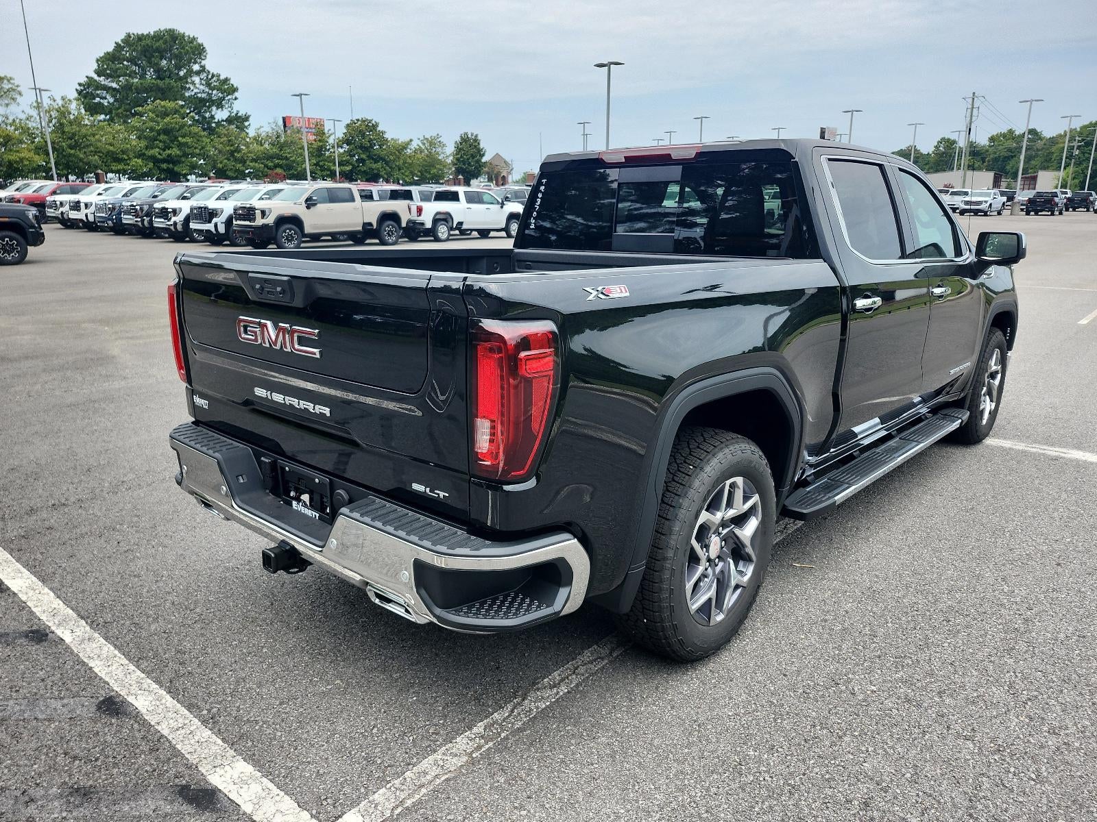 2026 GMC Sierra 1500 SLT - Photo 3