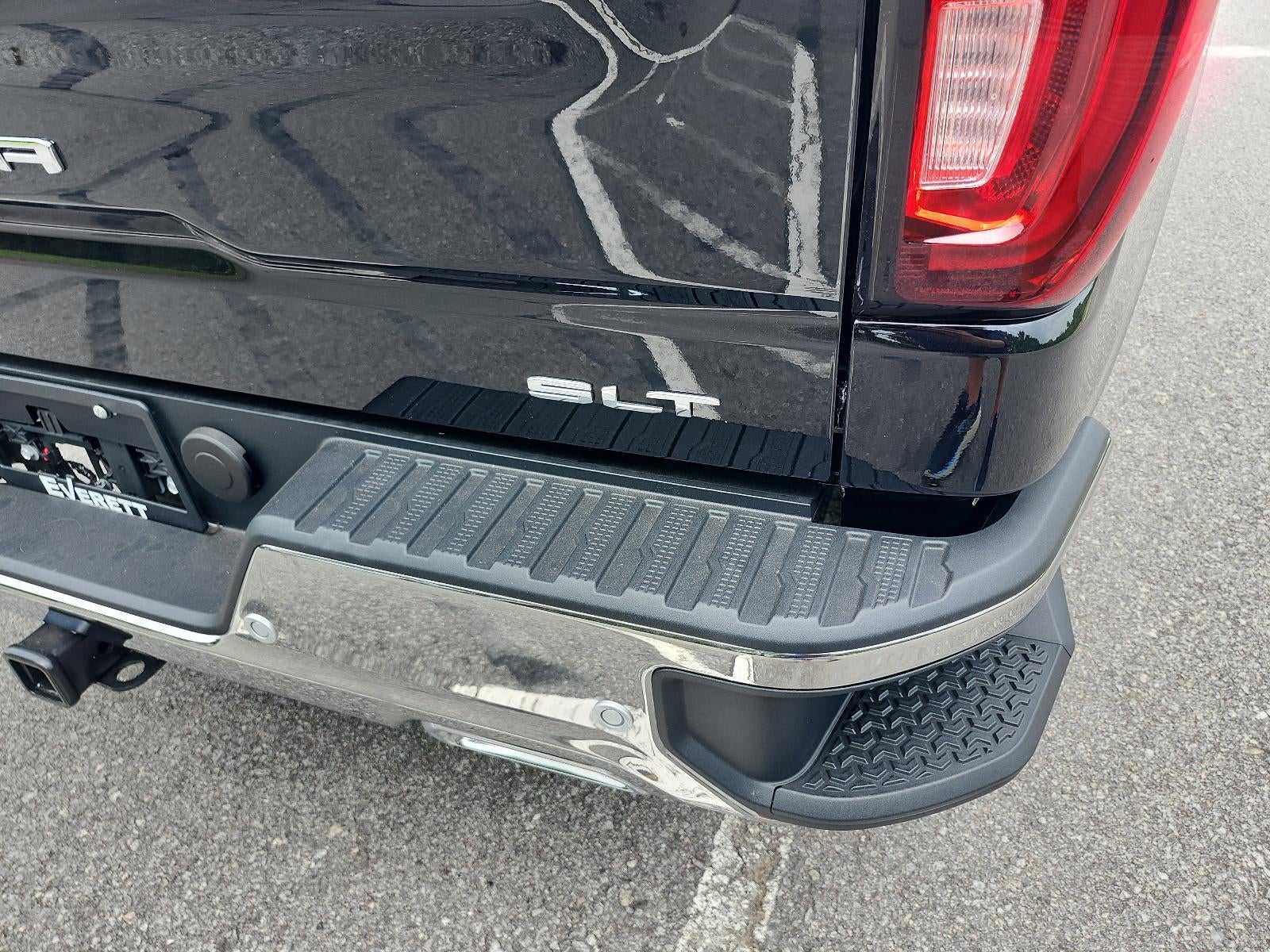 2026 GMC Sierra 1500 SLT - Photo 4