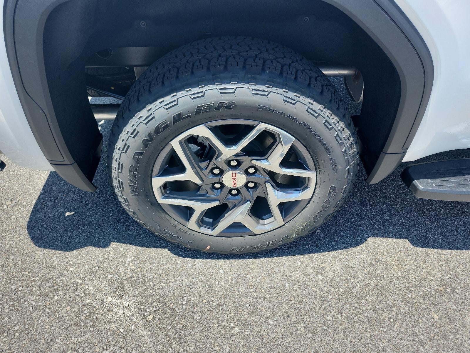 2026 GMC Sierra 1500 Crew Cab Short Box 4-Wheel Drive SLT