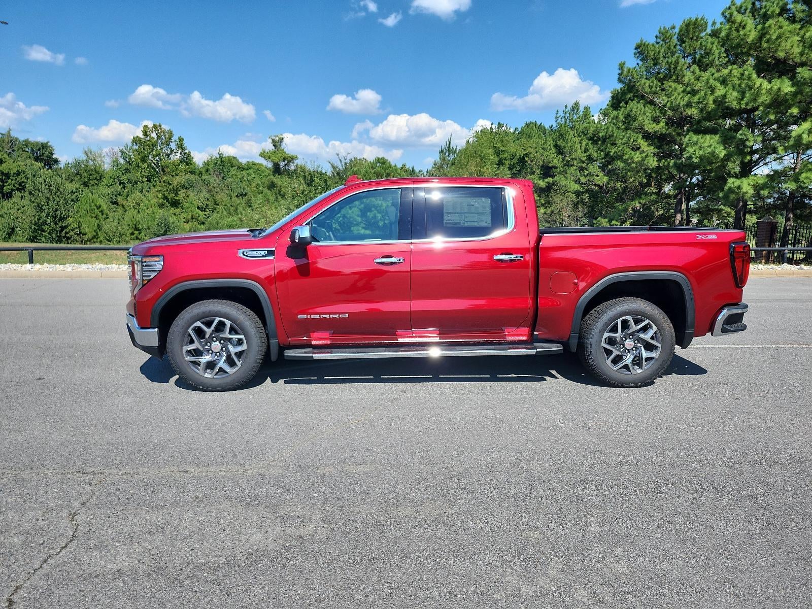 2026 GMC Sierra 1500 Crew Cab Short Box 4-Wheel Drive SLT