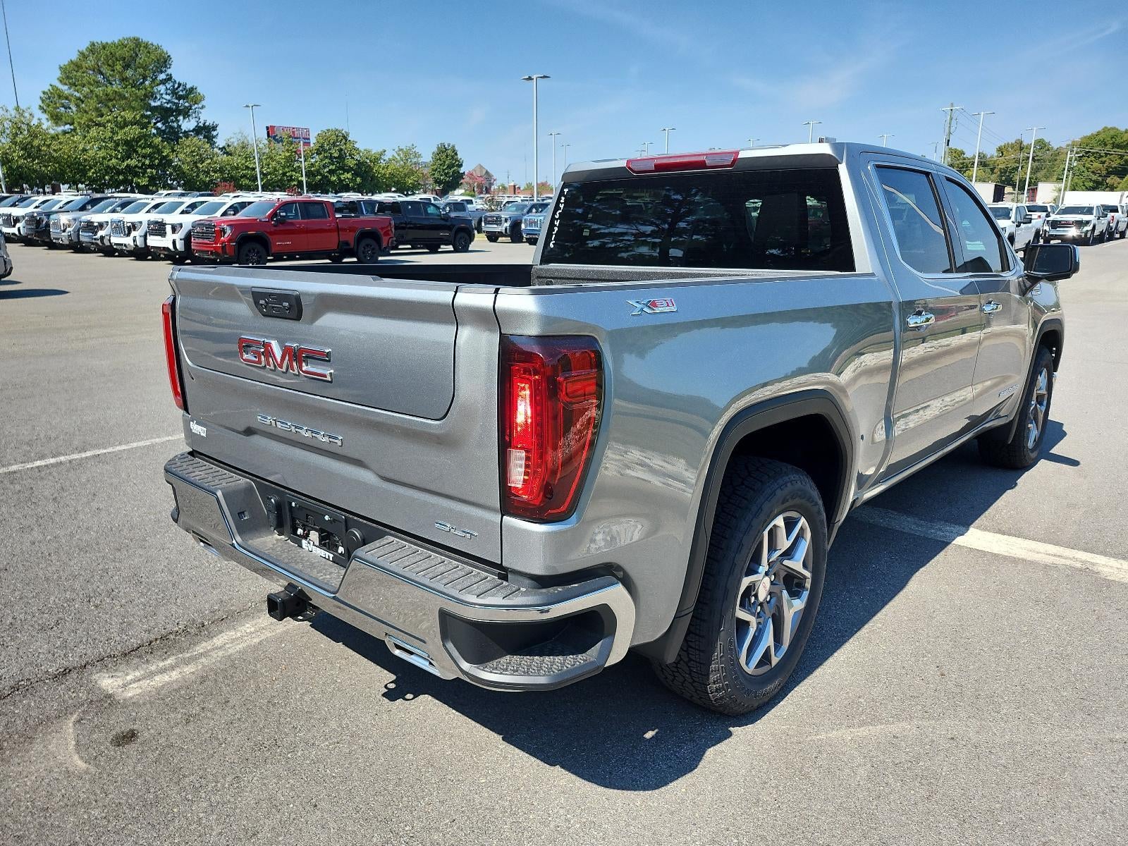 2026 GMC Sierra 1500 Crew Cab Short Box 4-Wheel Drive SLT