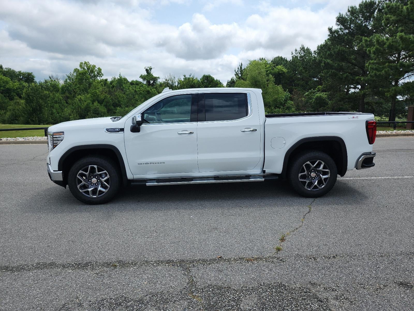 2026 GMC Sierra 1500 SLT - Photo 2