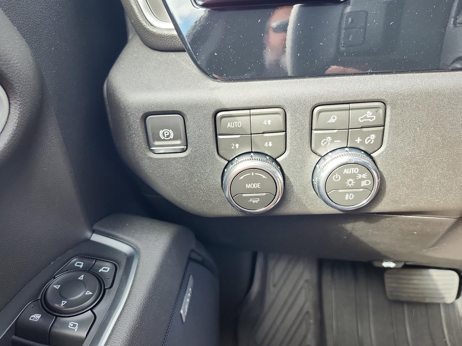 2026 GMC Sierra 1500 Crew Cab Short Box 4-Wheel Drive SLT