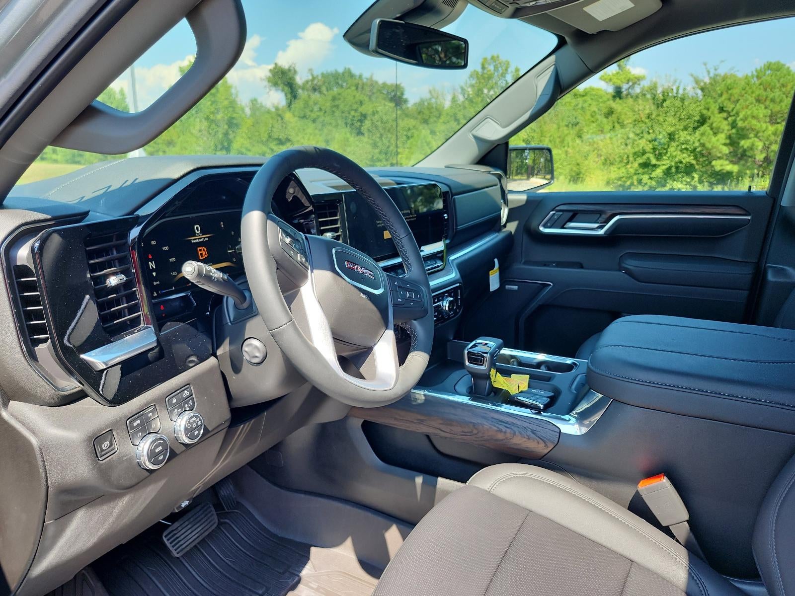 2026 GMC Sierra 1500 Crew Cab Short Box 4-Wheel Drive SLT