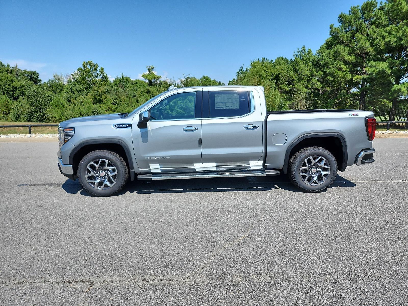 2026 GMC Sierra 1500 Crew Cab Short Box 4-Wheel Drive SLT