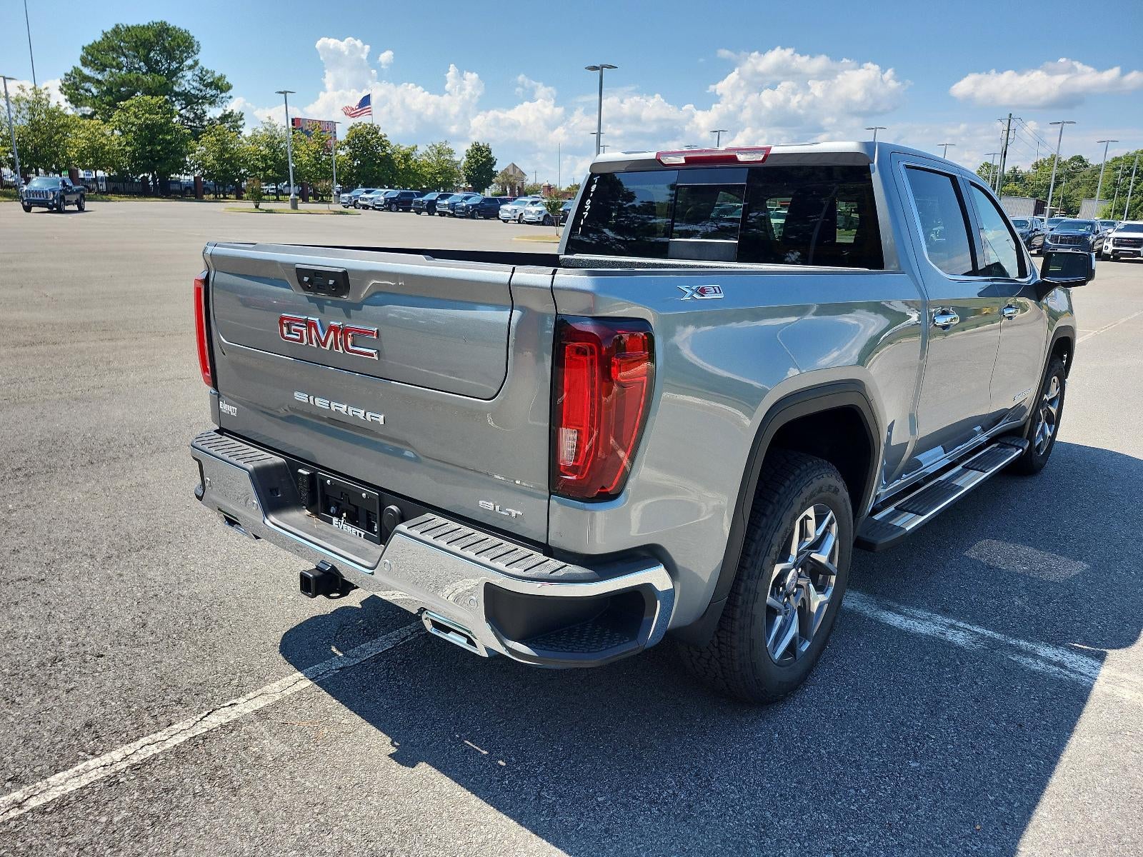 2026 GMC Sierra 1500 Crew Cab Short Box 4-Wheel Drive SLT