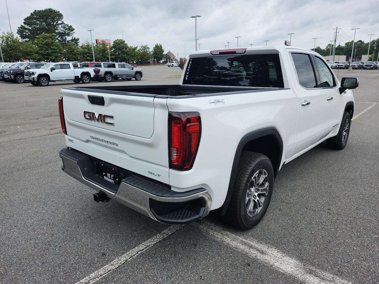 2026 GMC Sierra 1500 Crew Cab Short Box 4-Wheel Drive SLT