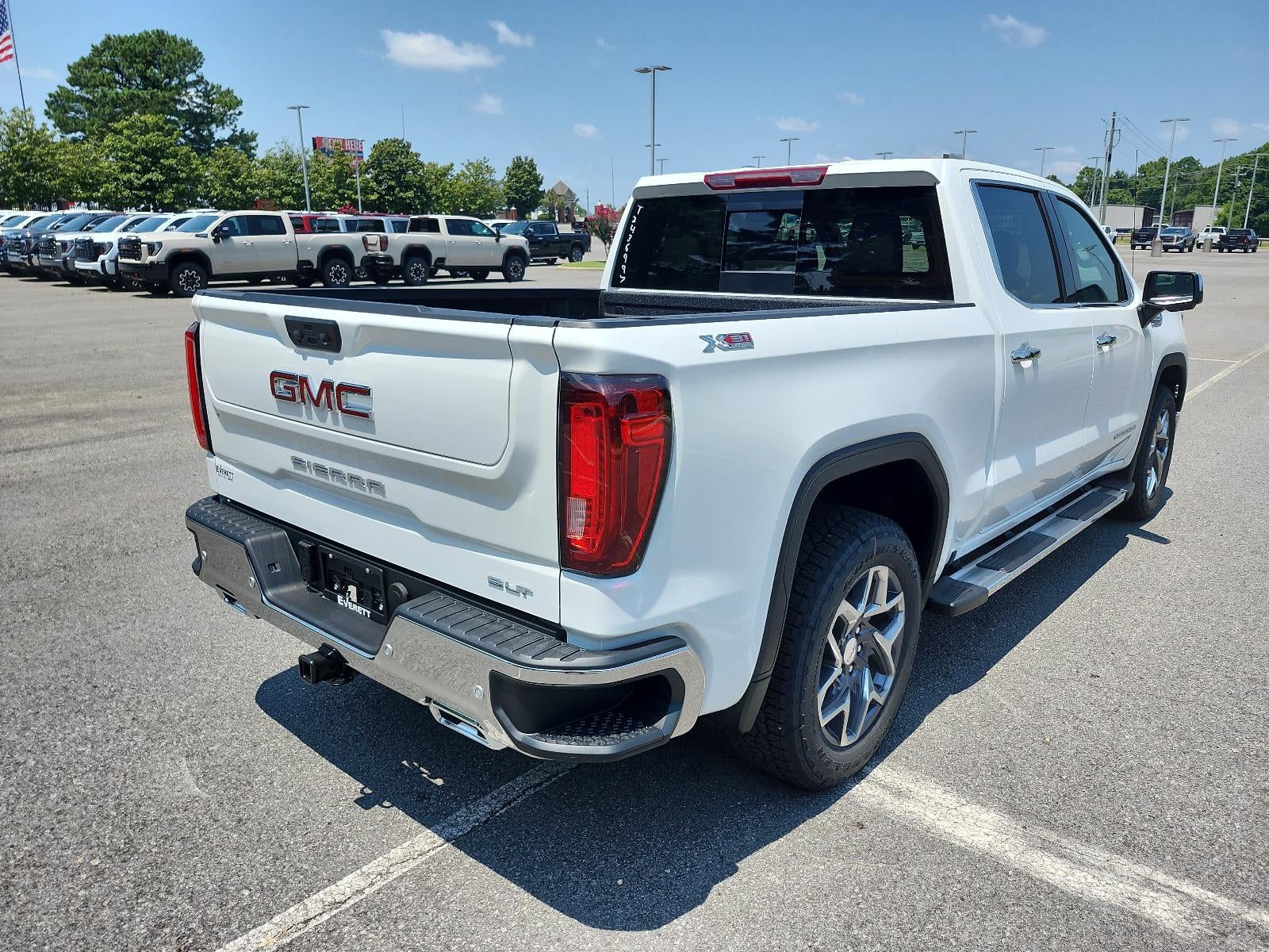 2026 GMC Sierra 1500 Crew Cab Short Box 4-Wheel Drive SLT
