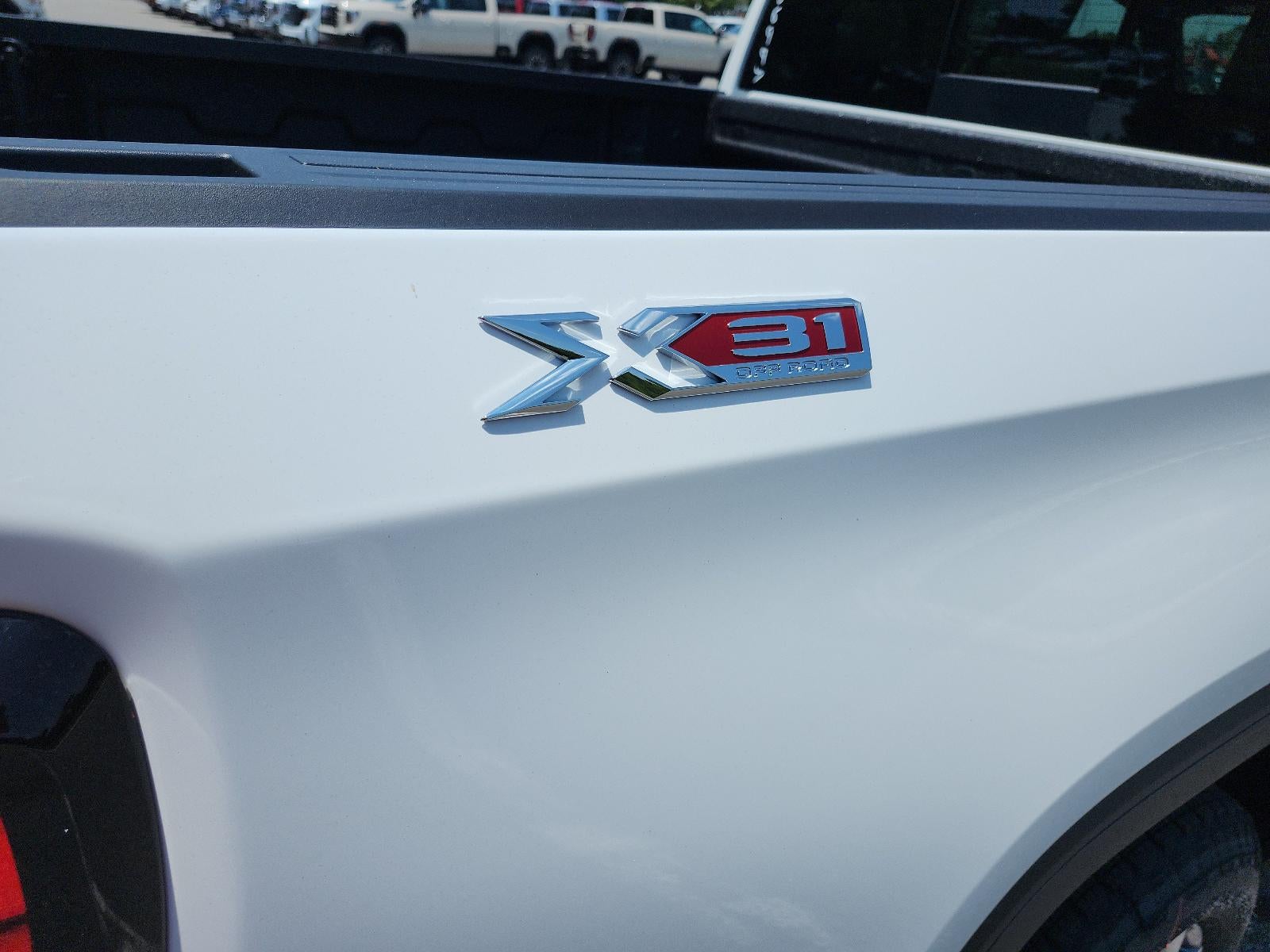 2026 GMC Sierra 1500 Crew Cab Short Box 4-Wheel Drive SLT