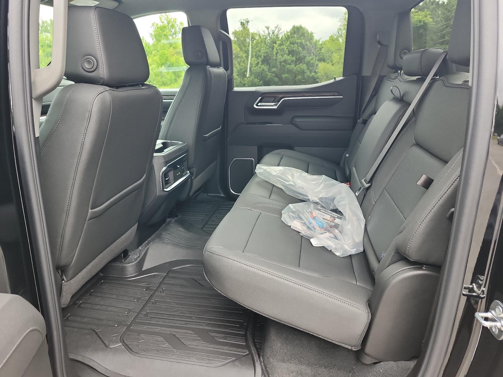 2026 GMC Sierra 1500 Crew Cab Short Box 4-Wheel Drive SLT