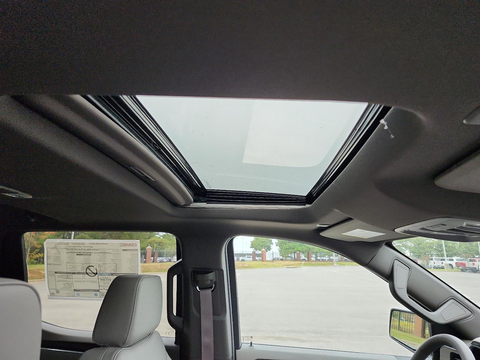 2026 GMC Sierra 1500 Crew Cab Short Box 4-Wheel Drive SLT