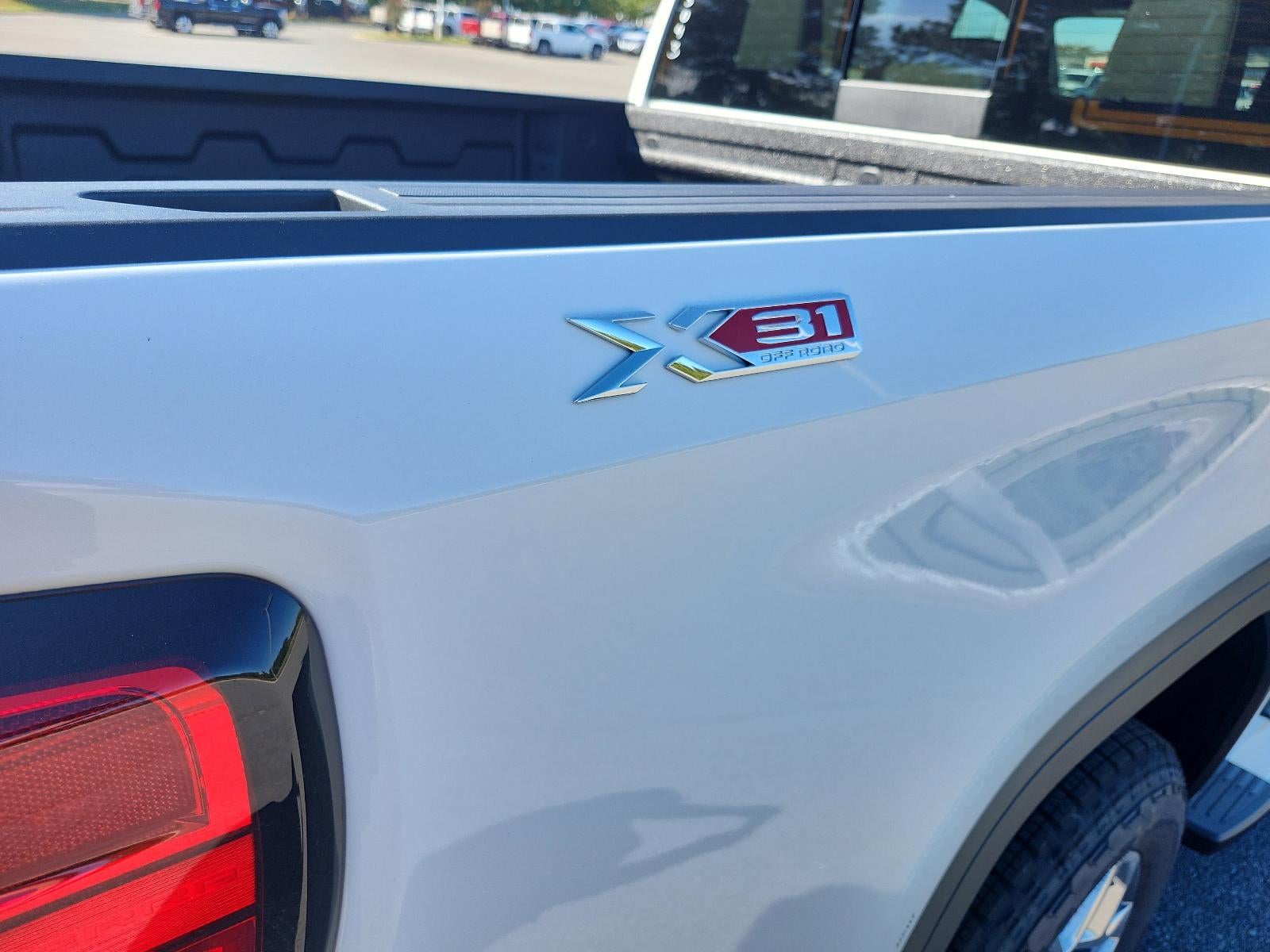 2026 GMC Sierra 1500 Crew Cab Short Box 4-Wheel Drive SLT