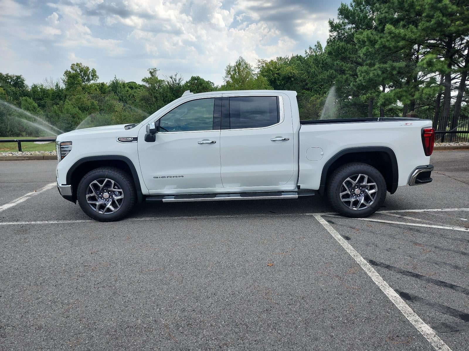 2026 GMC Sierra 1500 Crew Cab Short Box 4-Wheel Drive SLT