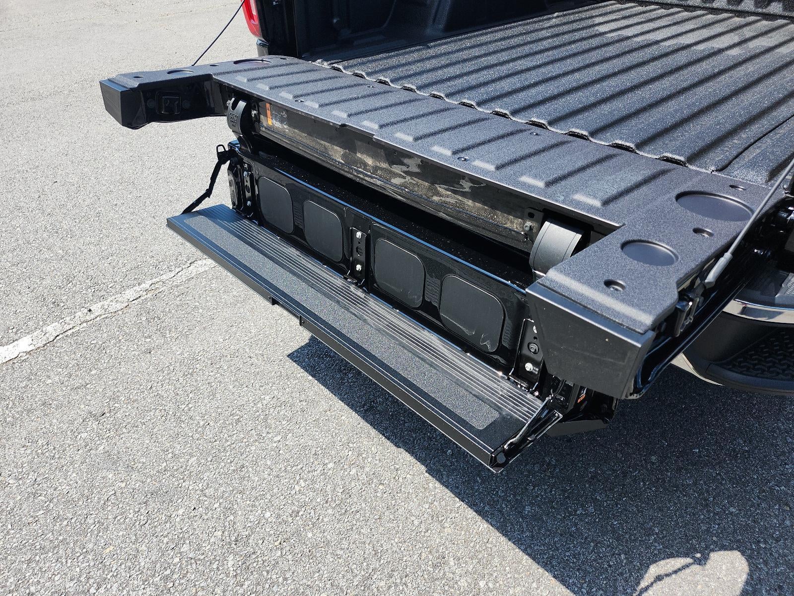 2026 GMC Sierra 1500 Crew Cab Short Box 4-Wheel Drive SLT