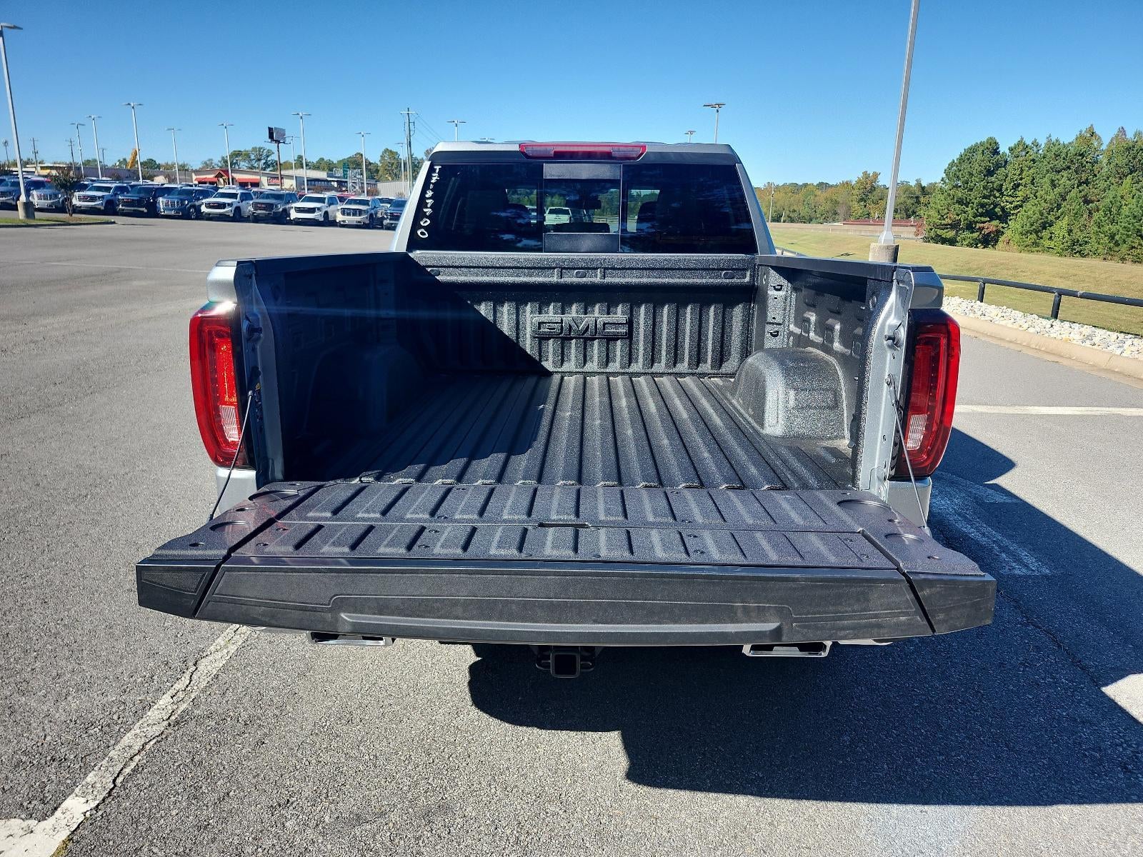 2026 GMC Sierra 1500 Crew Cab Short Box 4-Wheel Drive SLT