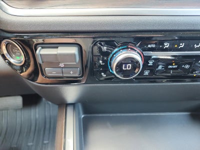 2026 GMC Sierra 1500 Crew Cab Short Box 4-Wheel Drive SLT