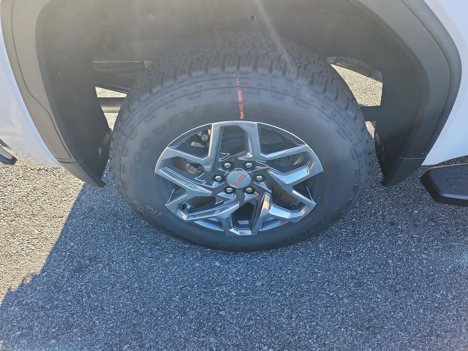 2026 GMC Sierra 1500 Crew Cab Short Box 4-Wheel Drive SLT