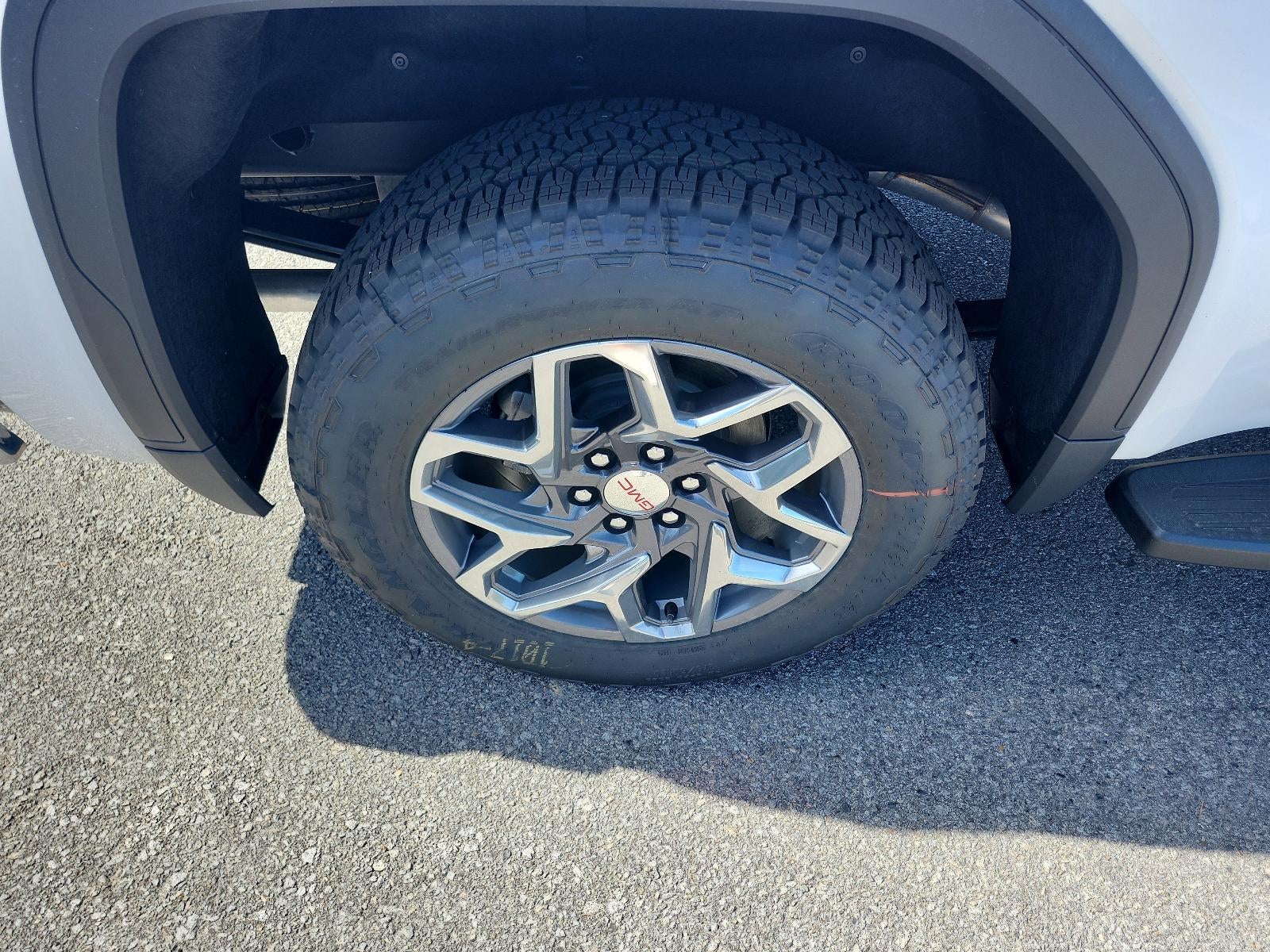 2026 GMC Sierra 1500 Crew Cab Short Box 4-Wheel Drive SLT