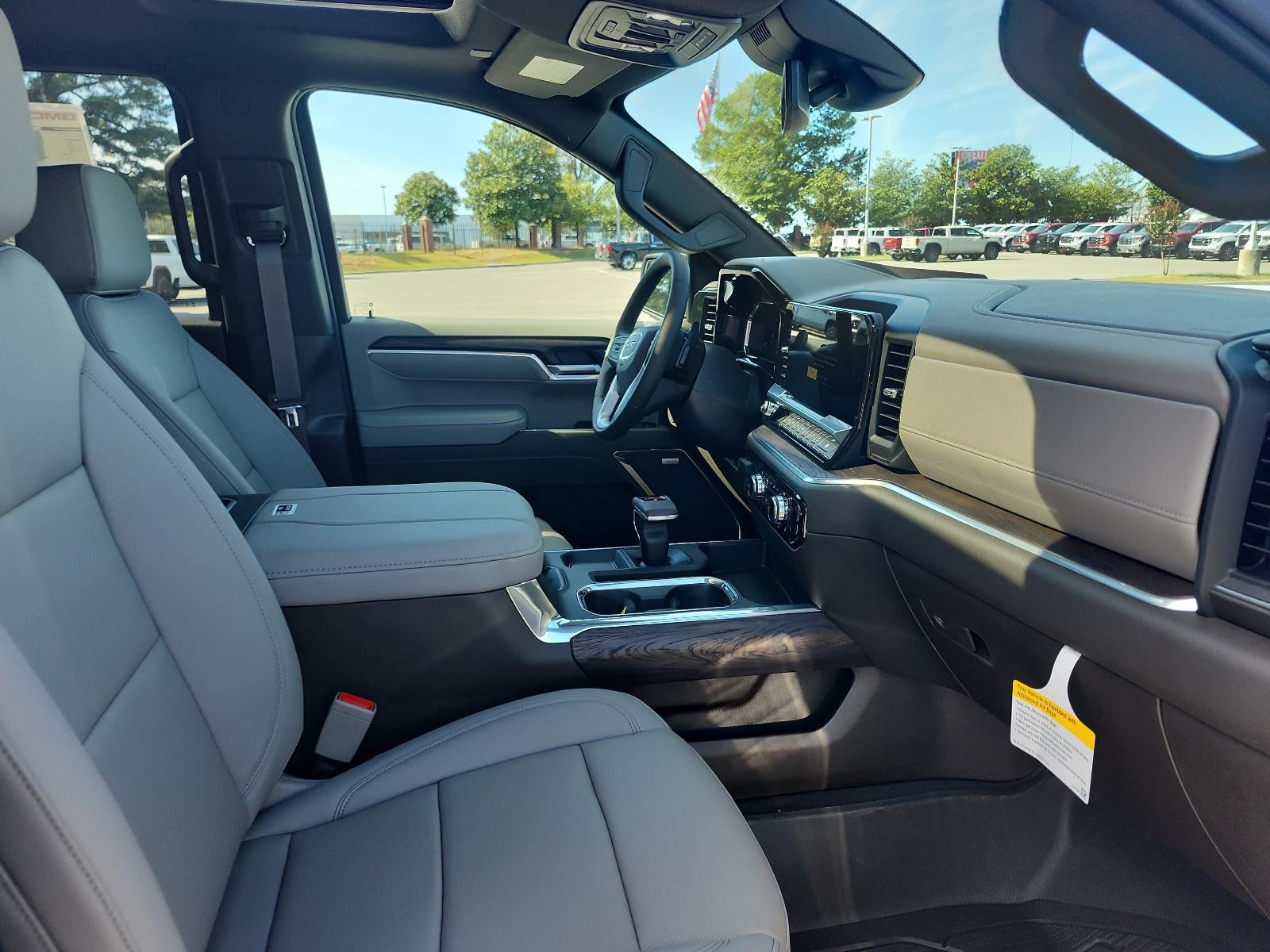 2026 GMC Sierra 1500 Crew Cab Short Box 4-Wheel Drive SLT