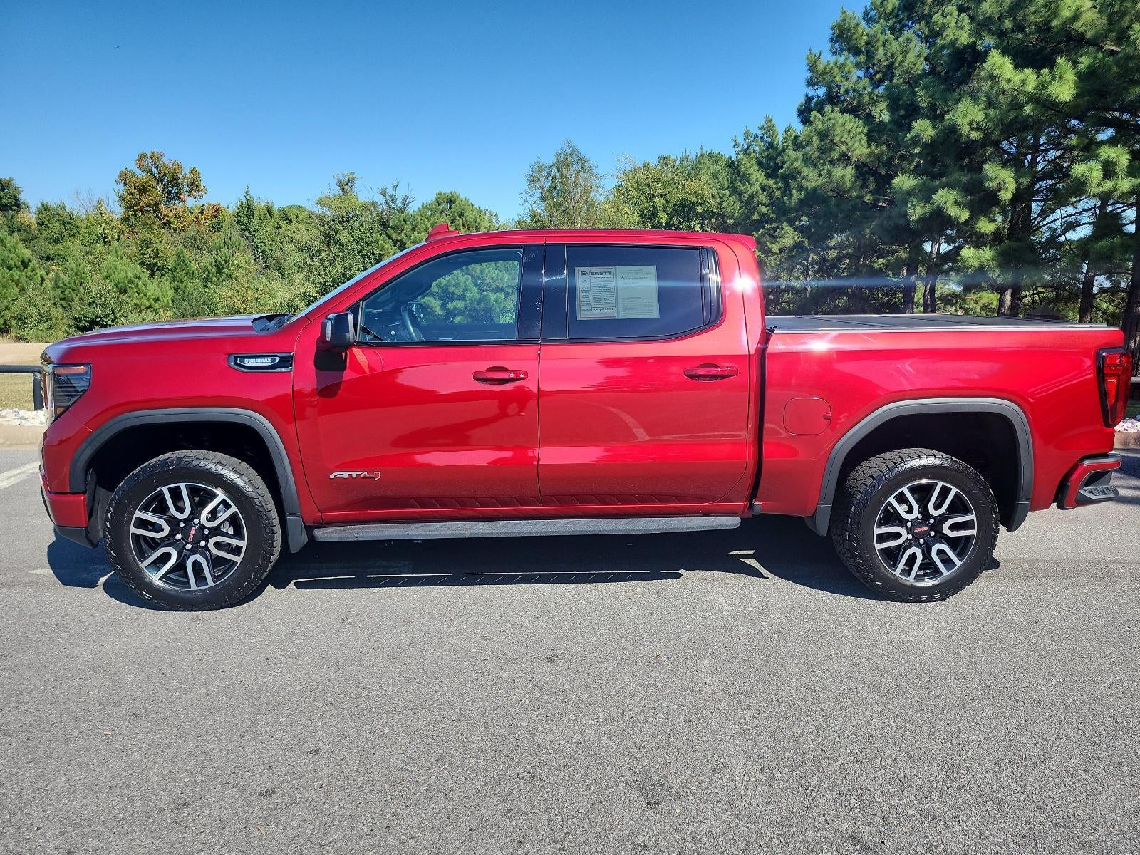 Used 2023 GMC Sierra 1500 AT4 with VIN 1GTUUEE80PZ224053 for sale in Little Rock