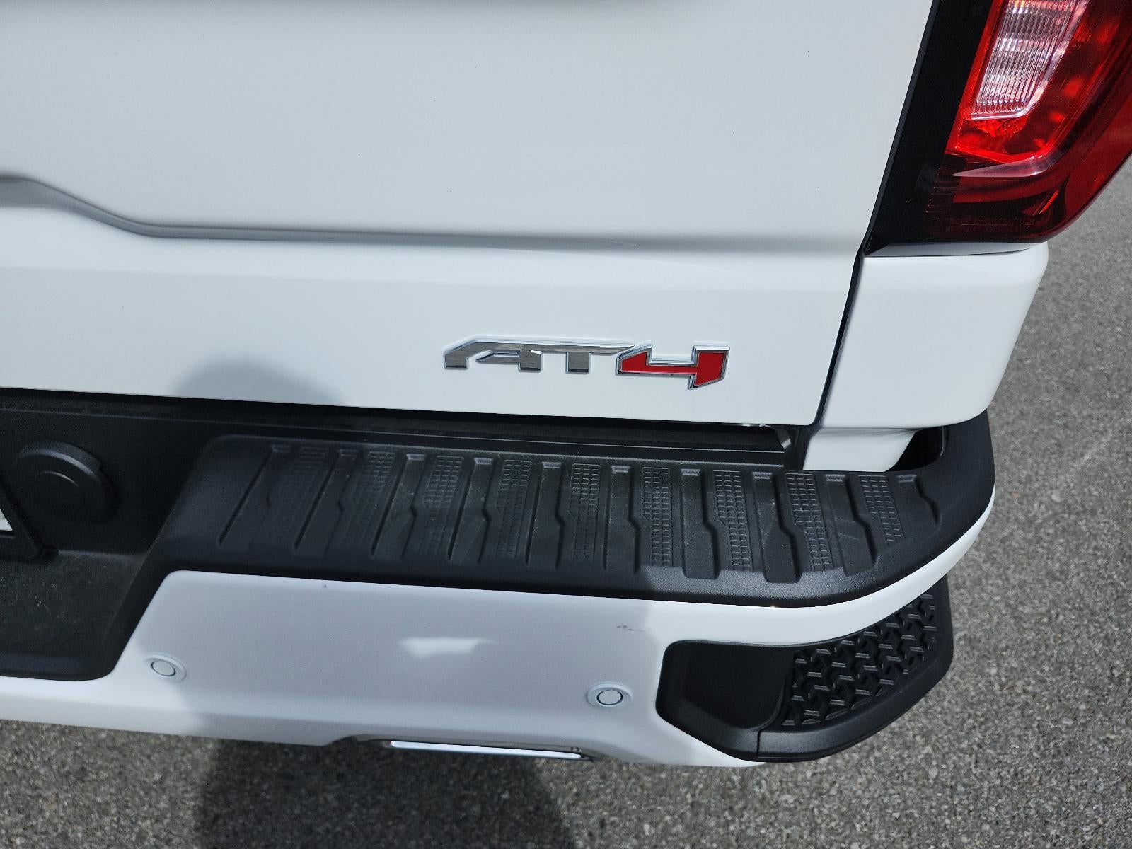 2026 GMC Sierra 1500 Crew Cab Short Box 4-Wheel Drive AT4