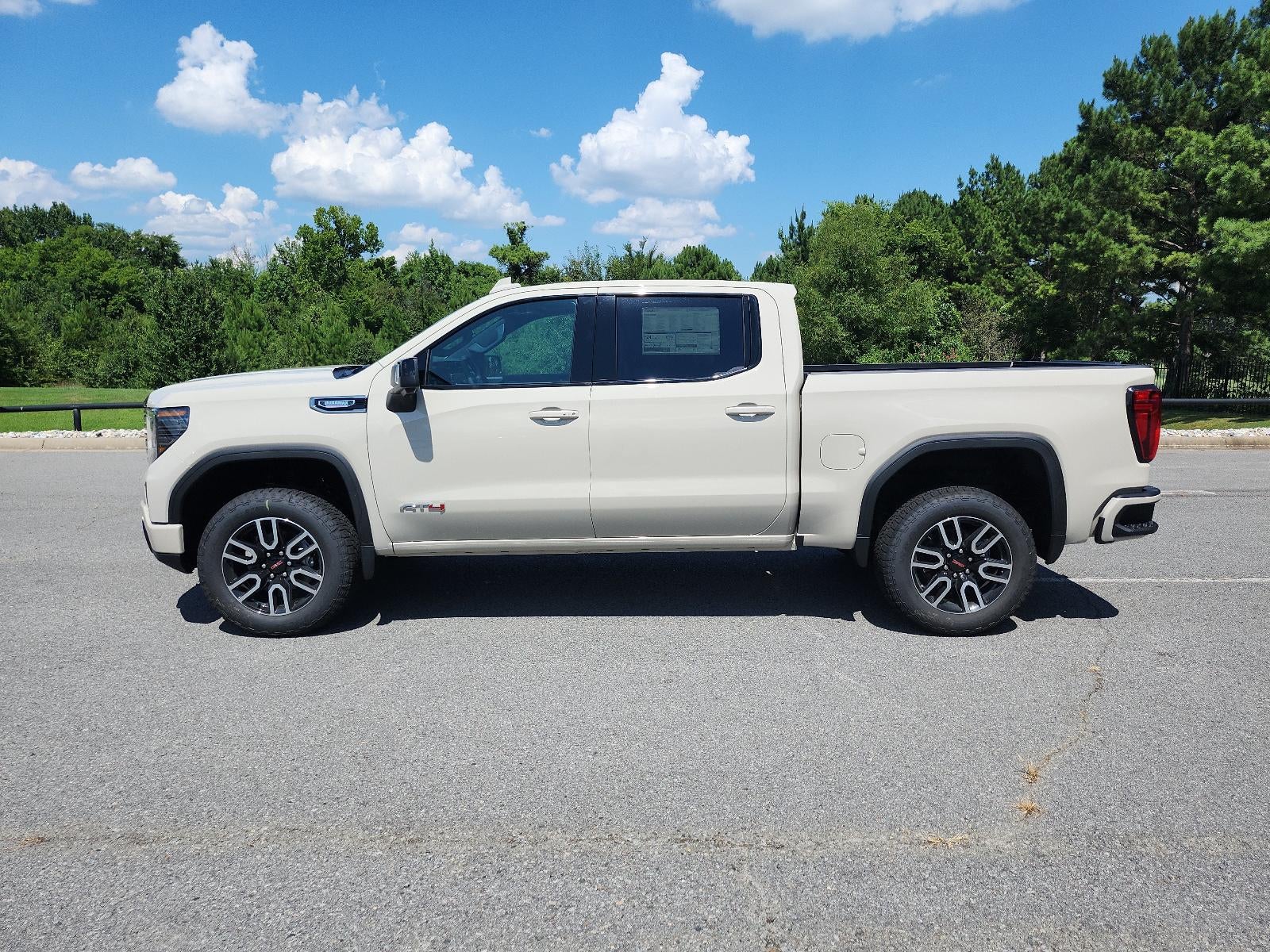 2026 GMC Sierra 1500 Crew Cab Short Box 4-Wheel Drive AT4
