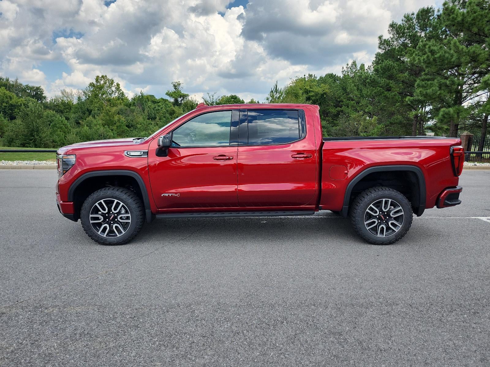 2026 GMC Sierra 1500 Crew Cab Short Box 4-Wheel Drive AT4