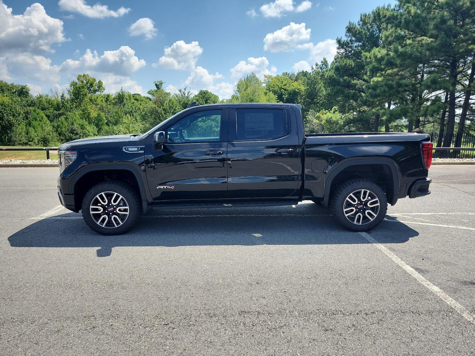2026 GMC Sierra 1500 Crew Cab Short Box 4-Wheel Drive AT4
