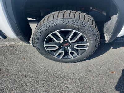 2026 GMC Sierra 1500 Crew Cab Short Box 4-Wheel Drive AT4