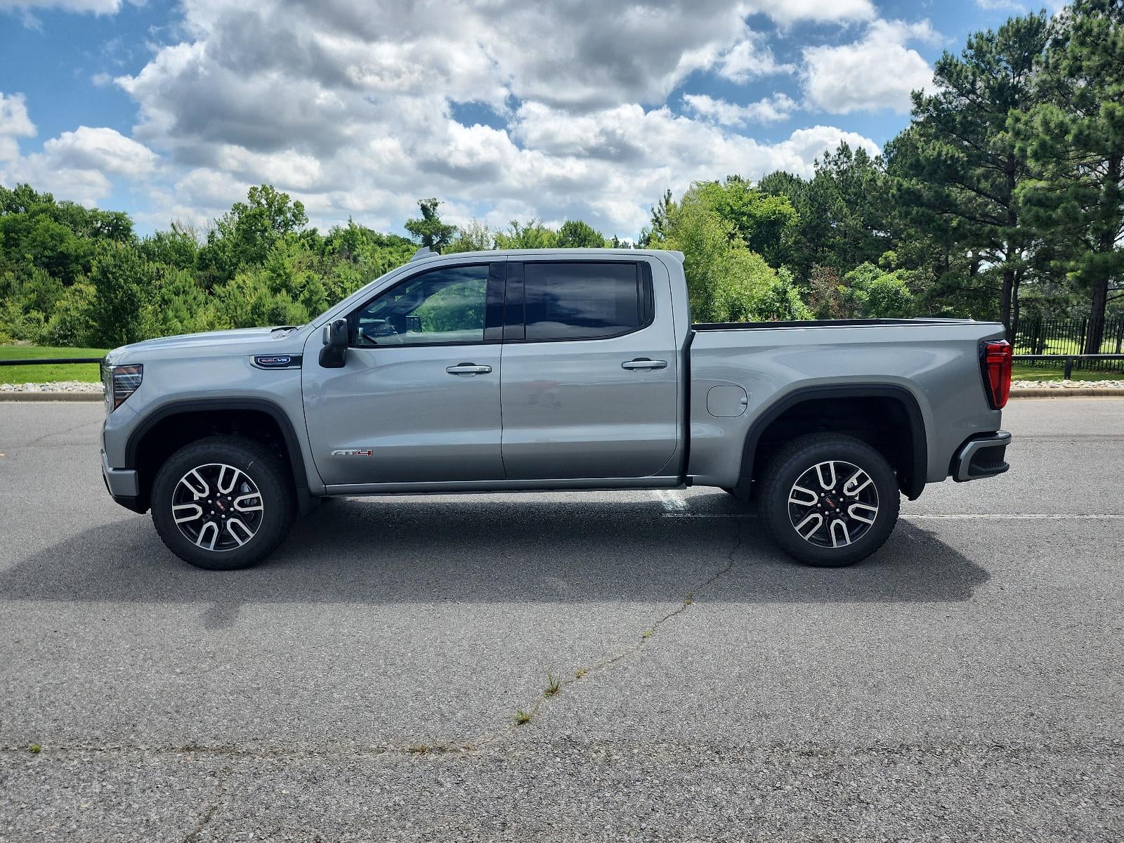 2026 GMC Sierra 1500 Crew Cab Short Box 4-Wheel Drive AT4