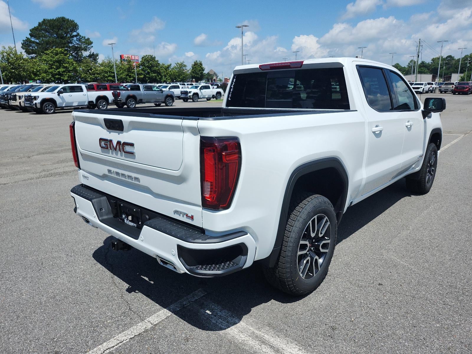 2026 GMC Sierra 1500 Crew Cab Short Box 4-Wheel Drive AT4