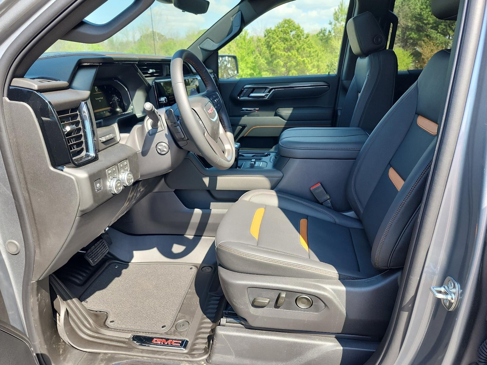 2026 GMC Sierra 1500 AT4 - Photo 15