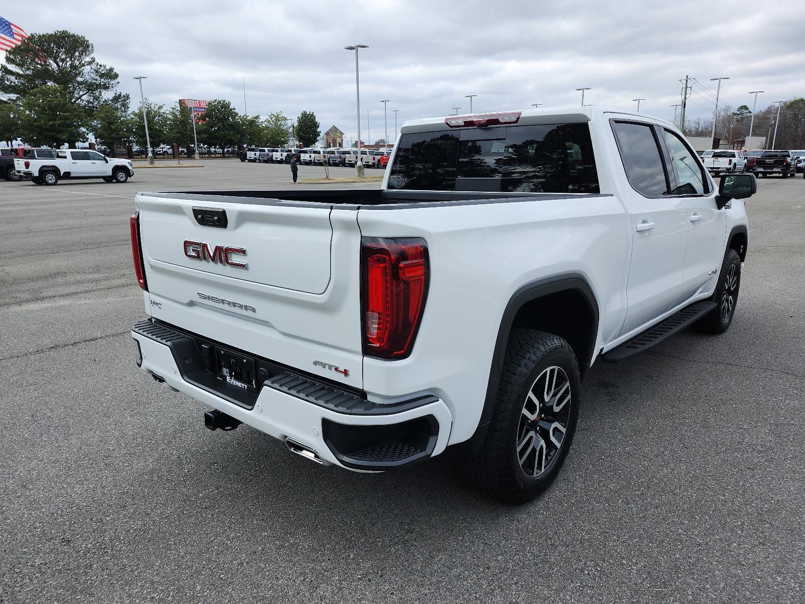 2025 GMC Sierra 1500 AT4