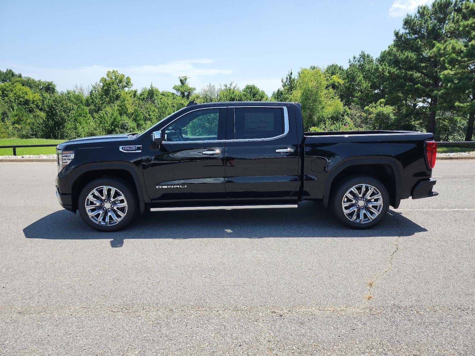 2026 GMC Sierra 1500 Denali - Photo 2