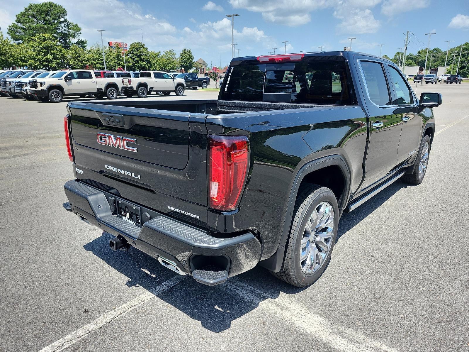2026 GMC Sierra 1500 Denali - Photo 3
