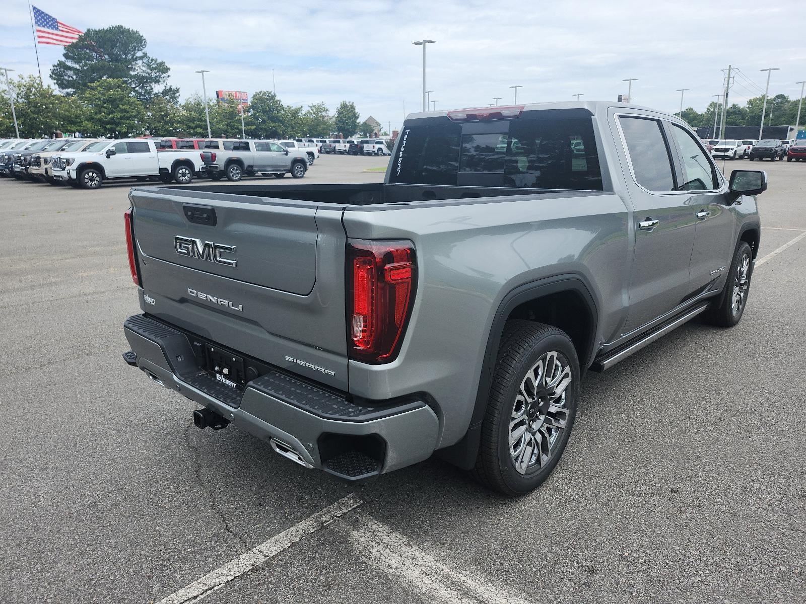 2026 GMC Sierra 1500 Crew Cab Short Box 4-Wheel Drive Denali Ultimate
