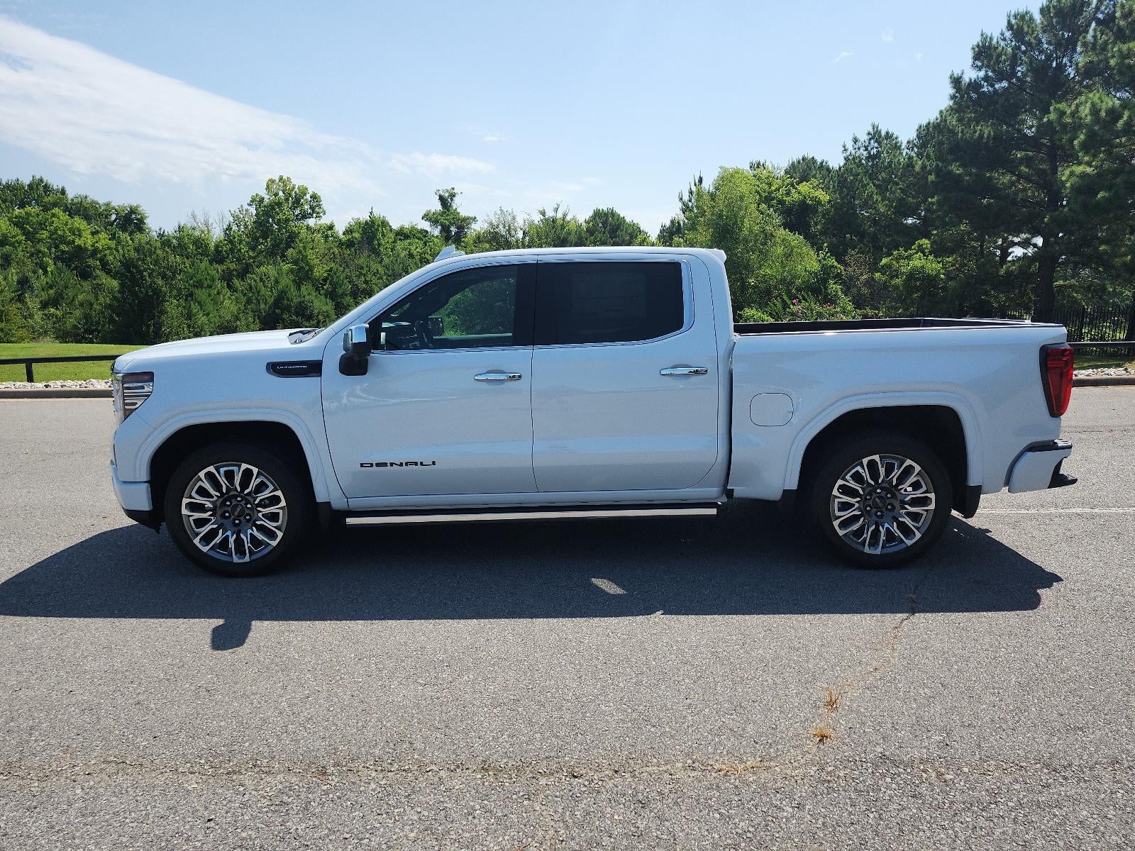 2026 GMC Sierra 1500 Crew Cab Short Box 4-Wheel Drive Denali Ultimate