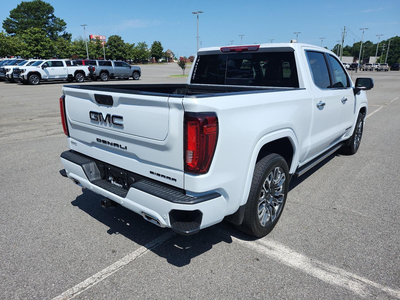 2026 GMC Sierra 1500 Crew Cab Short Box 4-Wheel Drive Denali Ultimate