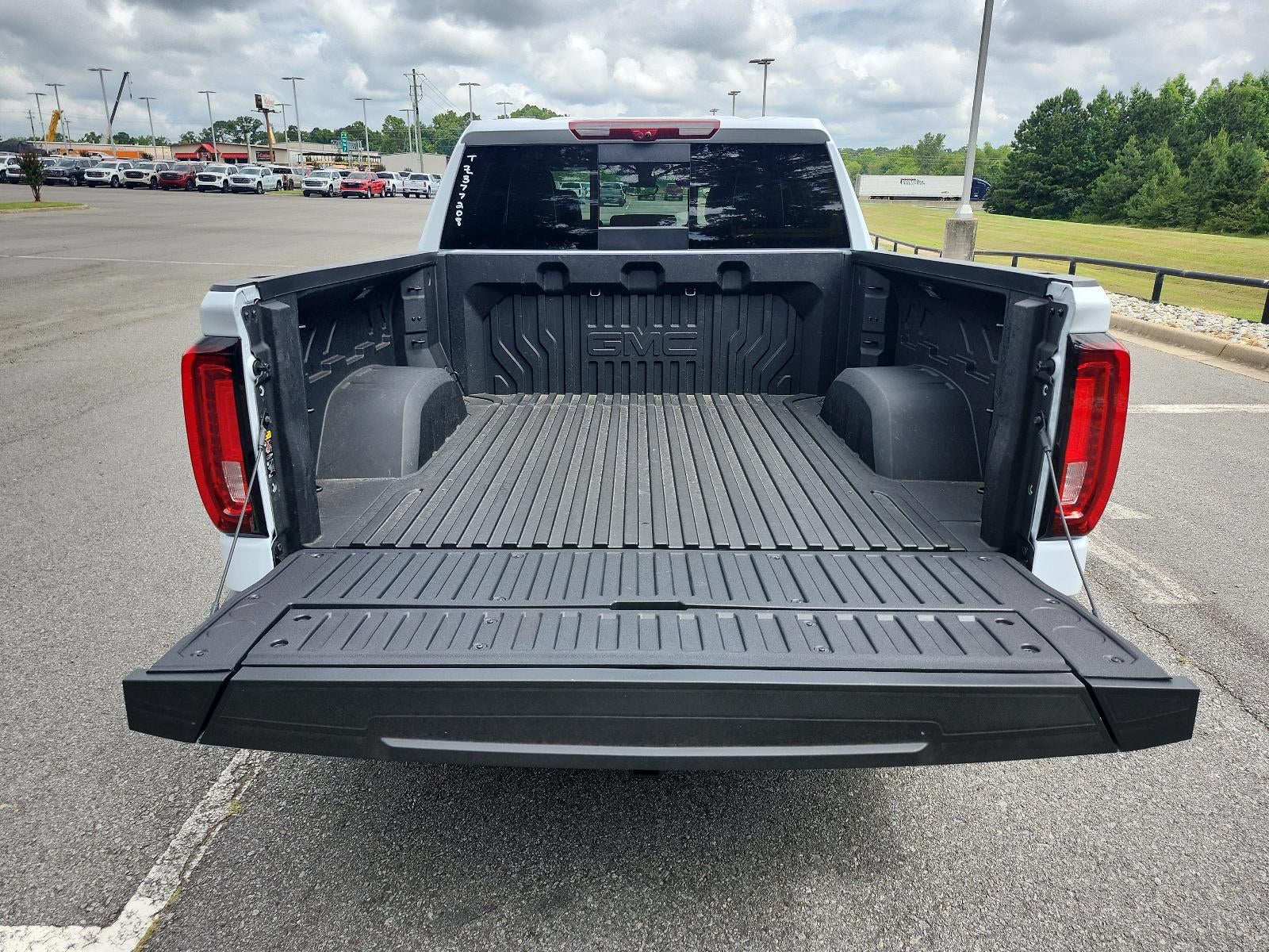 2026 GMC Sierra 1500 Crew Cab Short Box 4-Wheel Drive Denali Ultimate