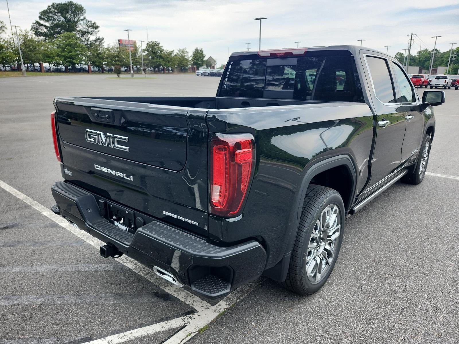 2026 GMC Sierra 1500 Crew Cab Short Box 4-Wheel Drive Denali Ultimate