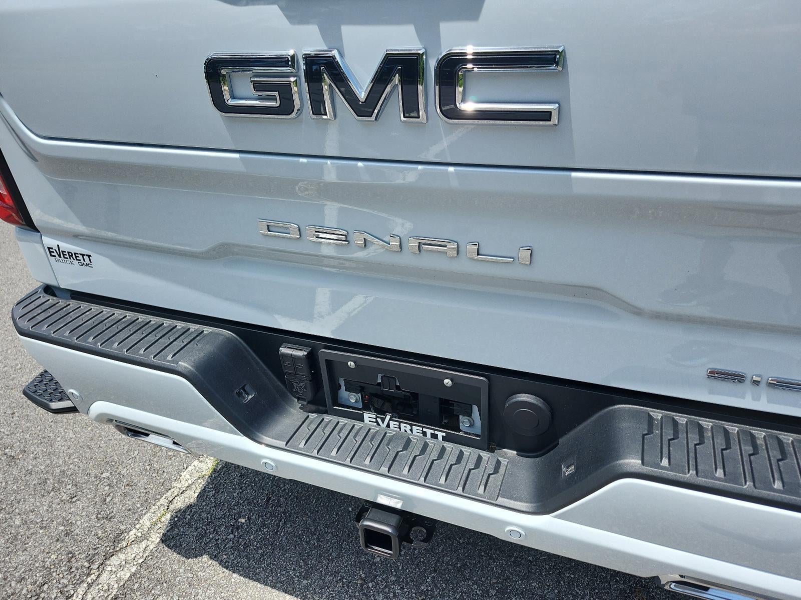 2026 GMC Sierra 1500 Crew Cab Short Box 4-Wheel Drive Denali Ultimate