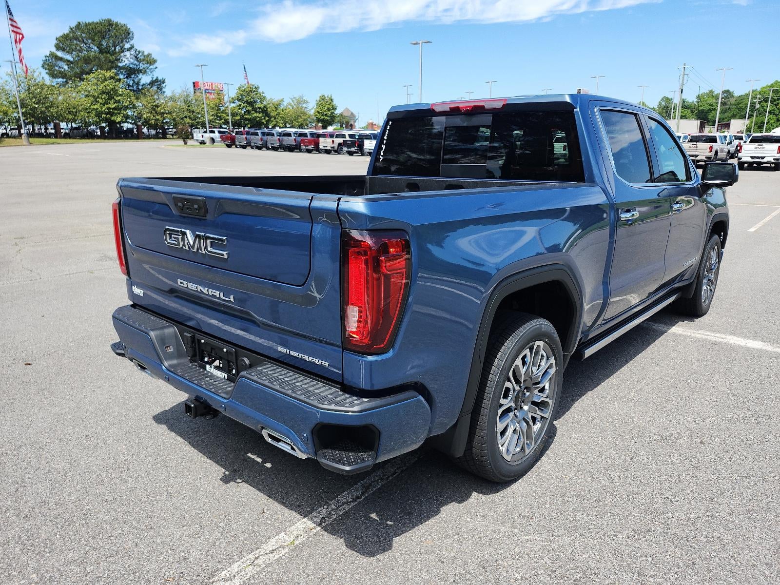 2026 GMC Sierra 1500 Crew Cab Short Box 4-Wheel Drive Denali Ultimate