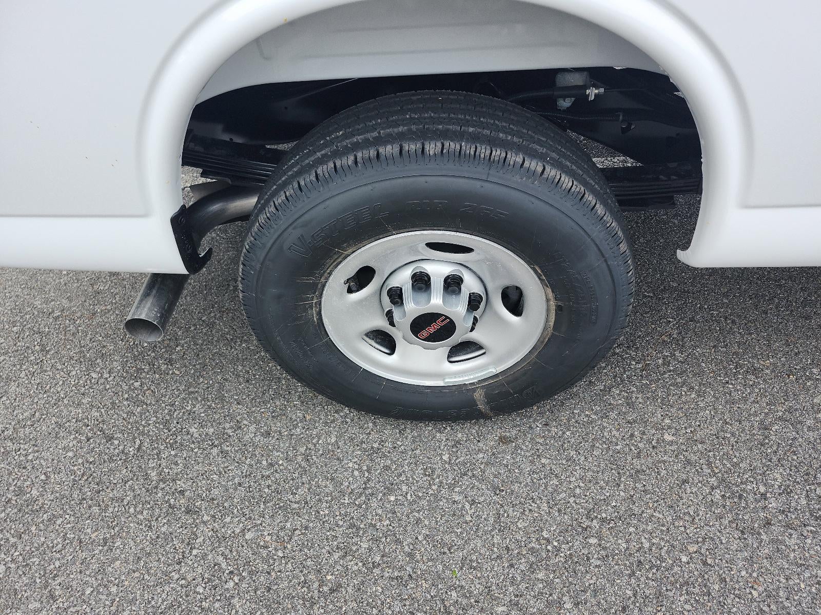 2026 GMC Savana Cargo 3500 Extended Wheelbase Rear-Wheel Drive