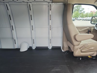 2026 GMC Savana Cargo 3500 Extended Wheelbase Rear-Wheel Drive